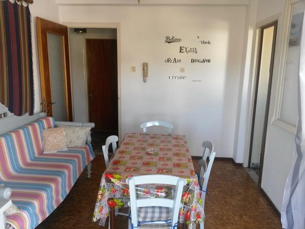 Magdalini Hotell Votsi  Exteriör bild